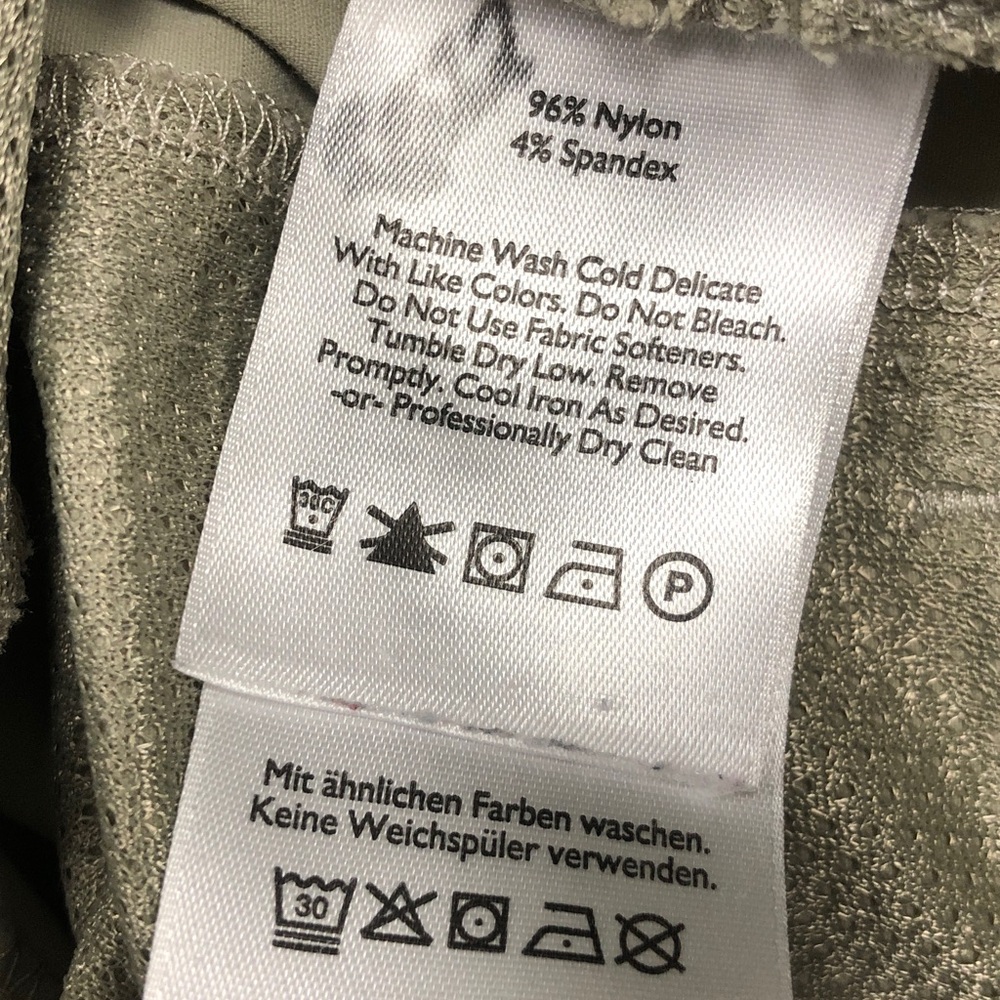 EddieBauer Wms Khaki HIKING PANTS RollUp Leg Mesh Pockets EUC - Picture 6 of 8